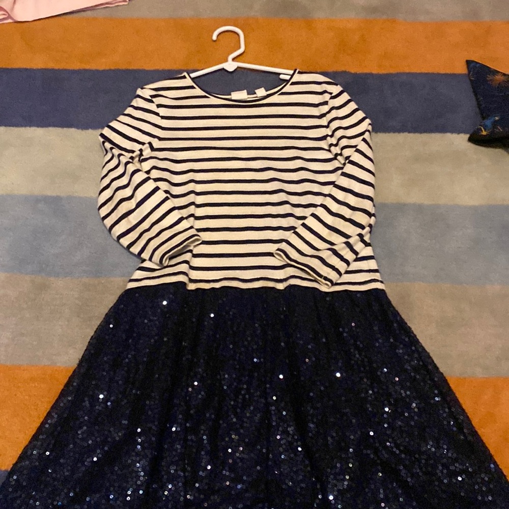 Great for Easter/grad Adorable gap kids size m striped top sequin skirt